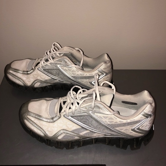 Reebok zigtech. Size 11.5 - Picture 5 of 7